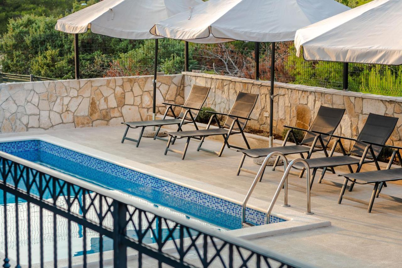 Luxury Apartments Alkar With Swimming Pool Ražanj Екстериор снимка