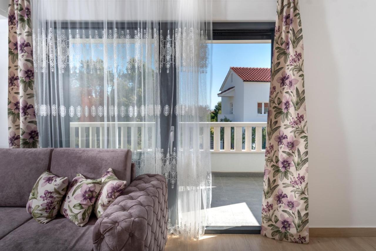 Luxury Apartments Alkar With Swimming Pool Ražanj Екстериор снимка