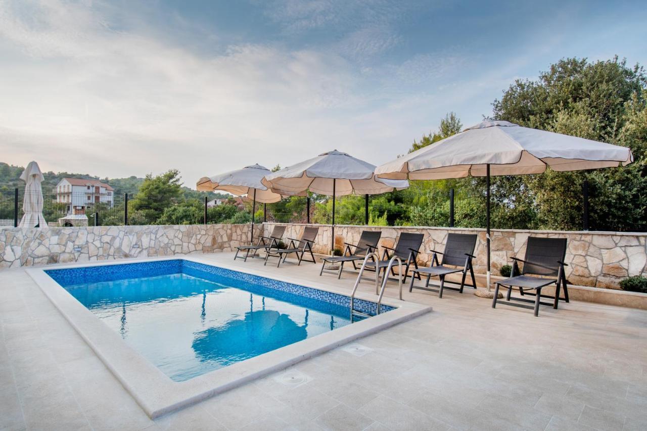 Luxury Apartments Alkar With Swimming Pool Ražanj Екстериор снимка