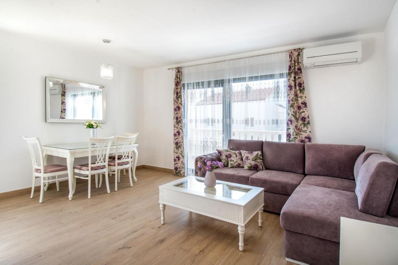 Luxury Apartments Alkar With Swimming Pool Ražanj Екстериор снимка