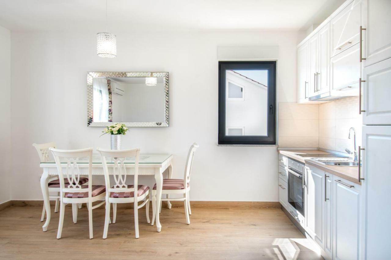 Luxury Apartments Alkar With Swimming Pool Ražanj Екстериор снимка