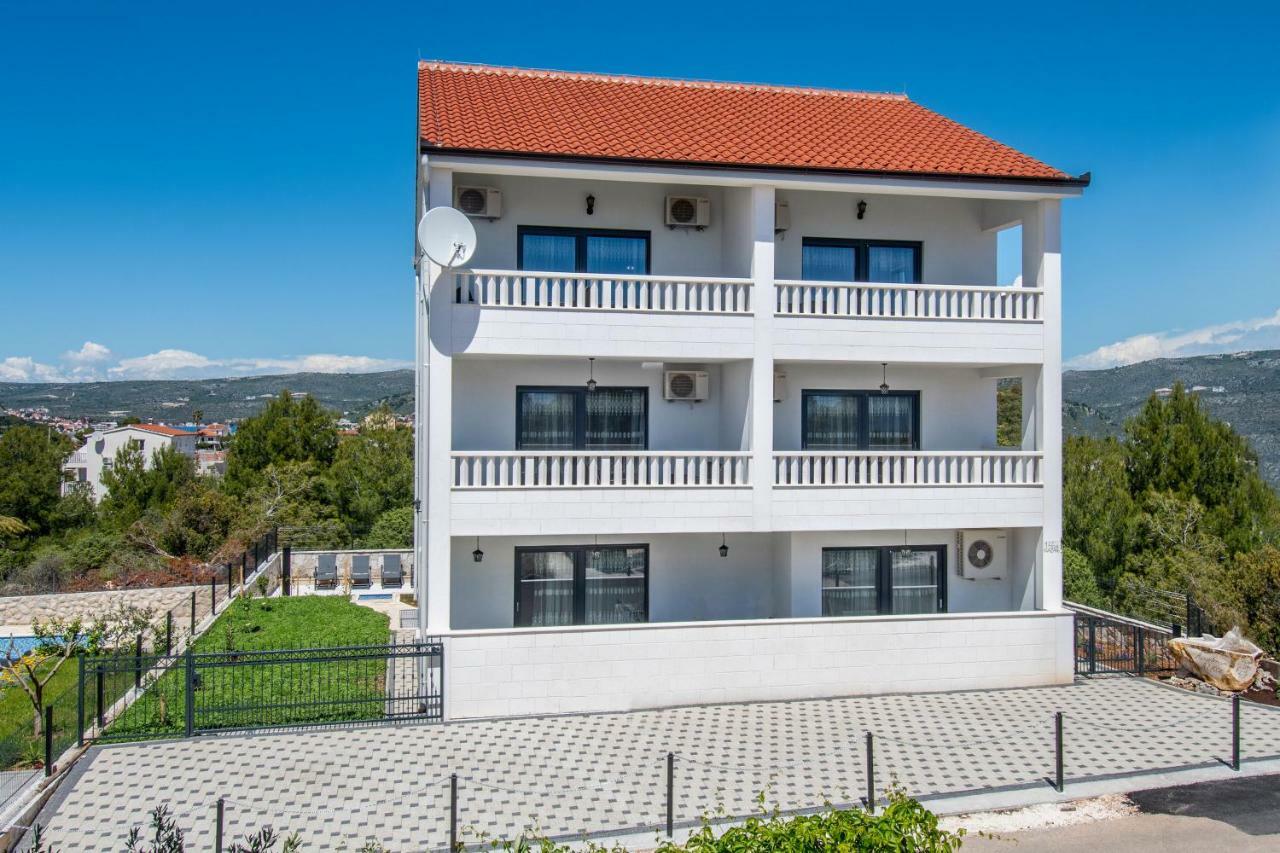 Luxury Apartments Alkar With Swimming Pool Ražanj Екстериор снимка