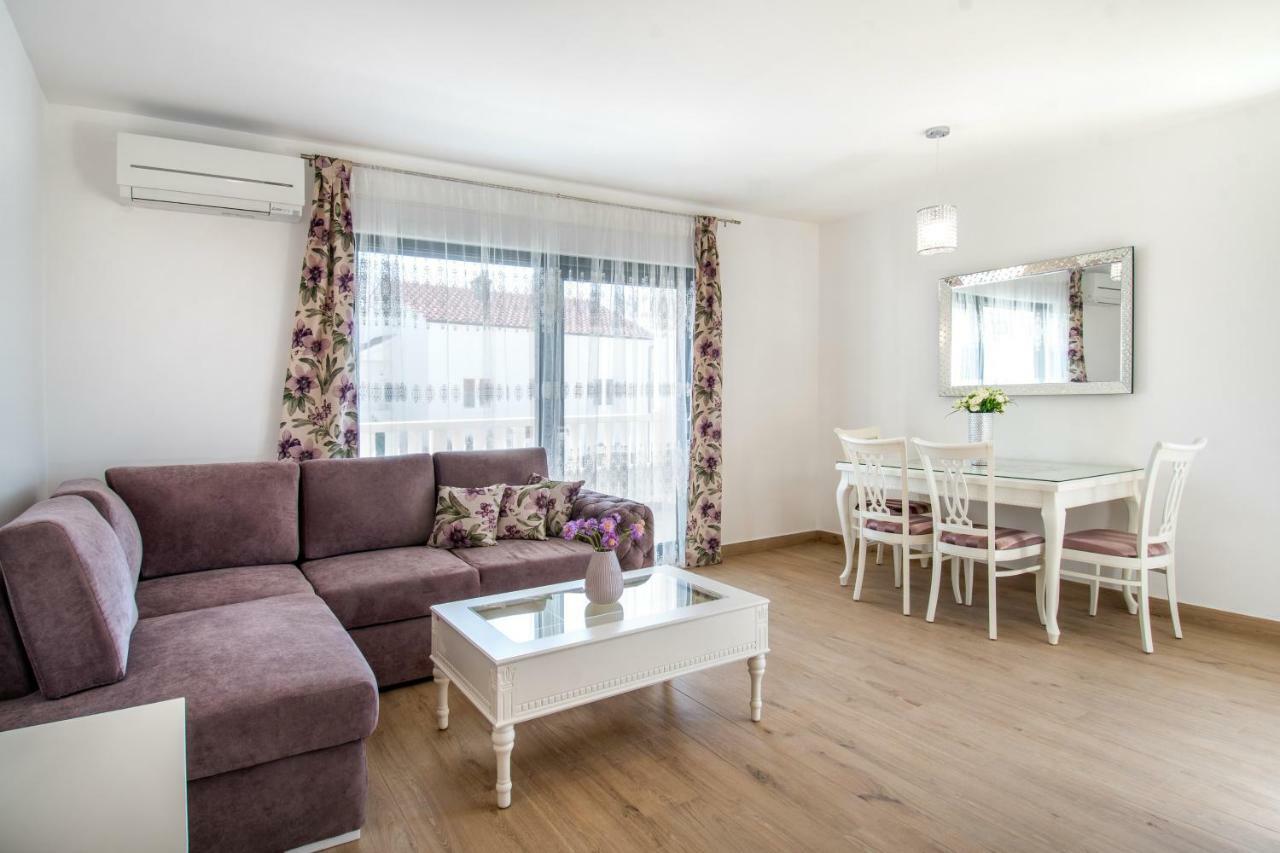 Luxury Apartments Alkar With Swimming Pool Ražanj Екстериор снимка