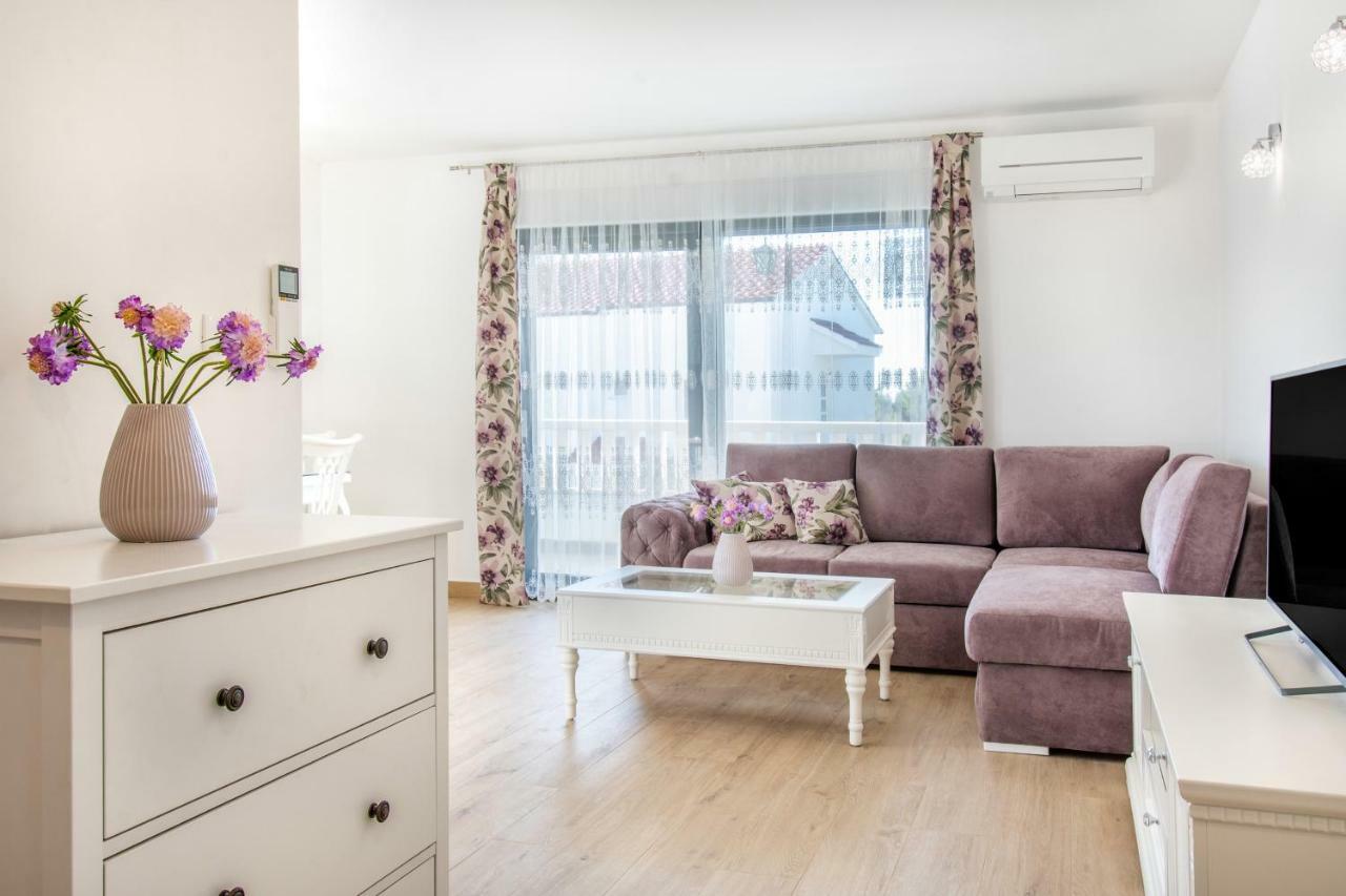 Luxury Apartments Alkar With Swimming Pool Ražanj Екстериор снимка